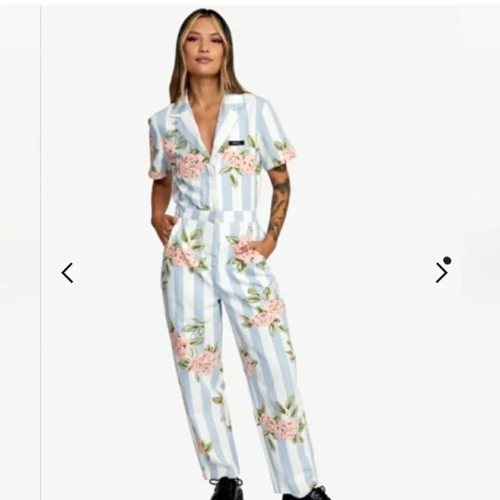 RVCA blue striped Rose Nightshift Jumpsuit
RR9